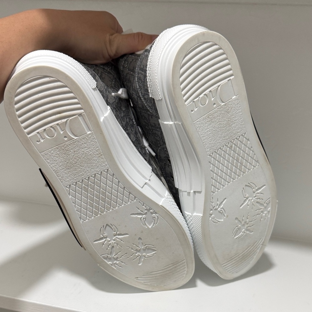 Dior Gray High-Top Sneakers with White Laces - Picture 4 of 5